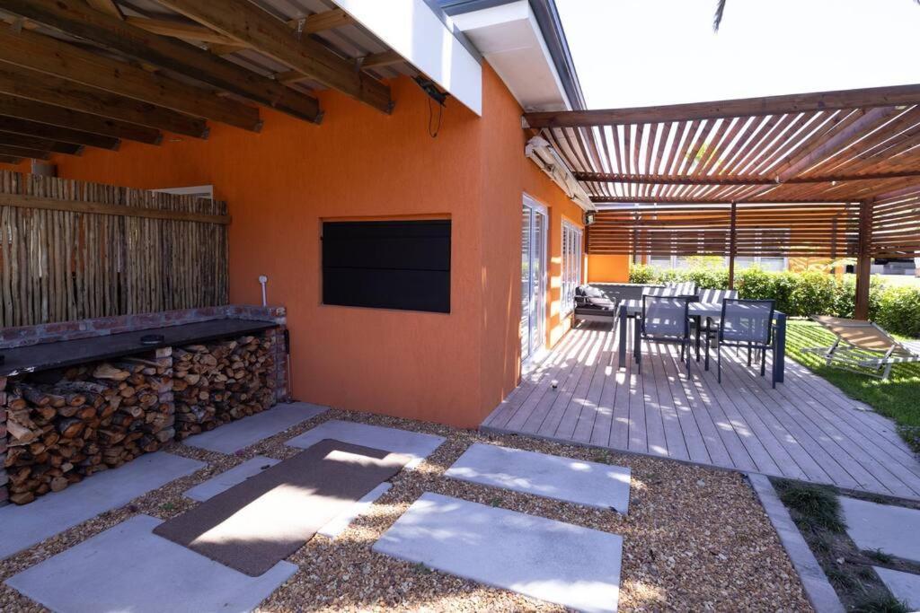 Garten Wohnung Mit Pool, 2 Schlafzimmer Cidade Do Cabo Exterior foto